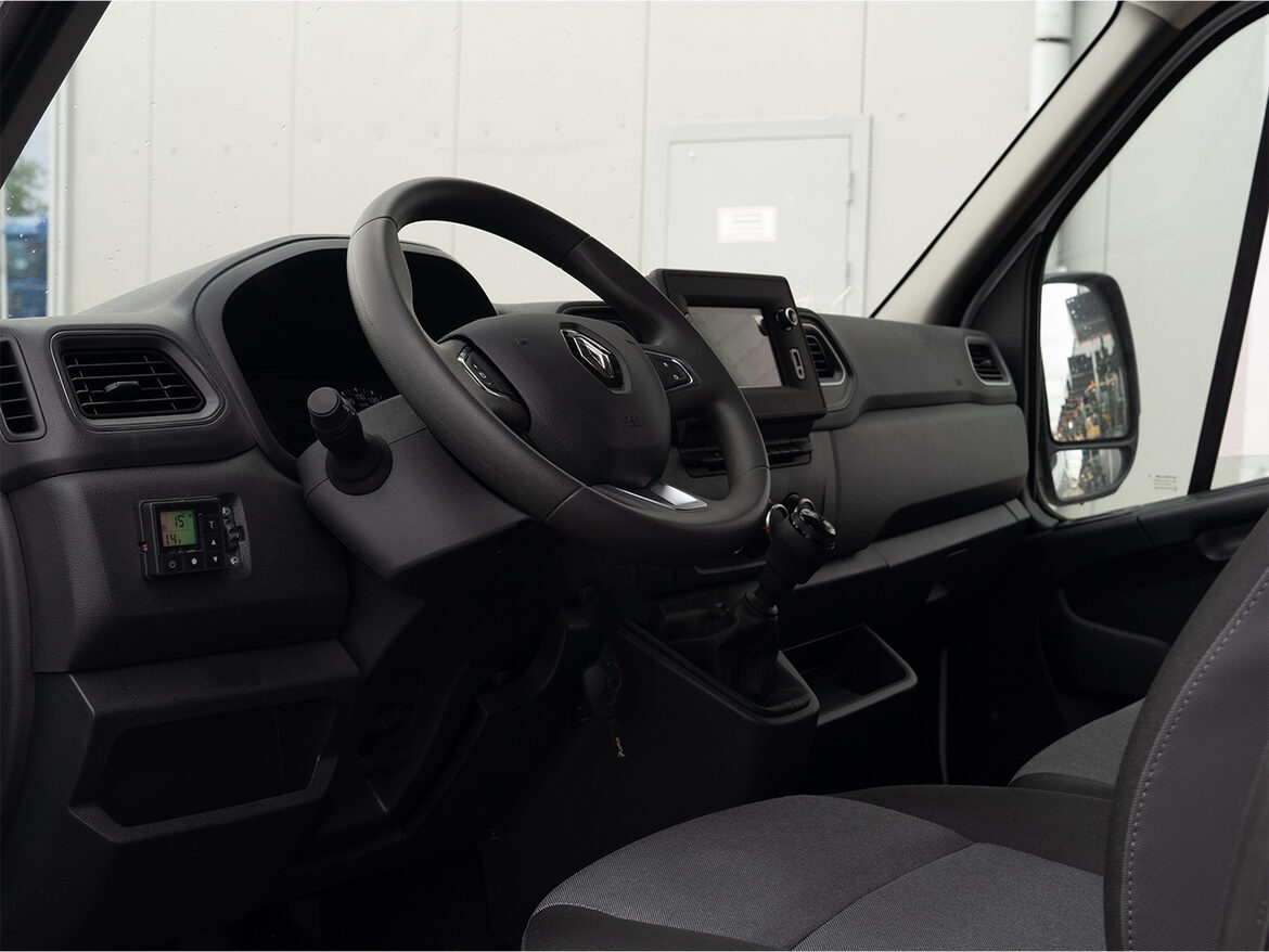 /images/pages/catalog/Renault Master L3H2 cargo/Renault_Master_L3H2_cargo_6.jpg